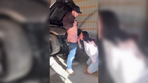 BrandyBilly Influencer Sucking Cock In The Garage
