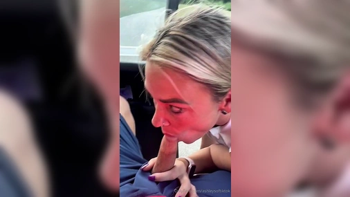 AshleysOfTikTok Sucking Dick On The Golf Course
