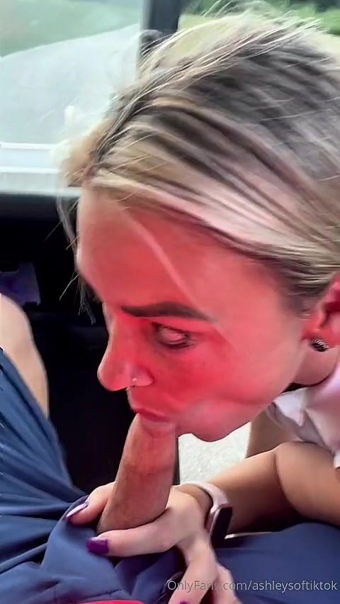 AshleysOfTikTok Sucking Dick On The Golf Course