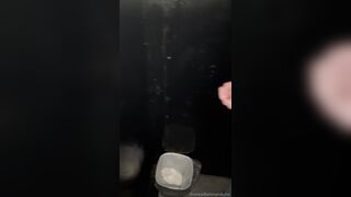 Amateur @ REAL Gloryhole Sucking Cock