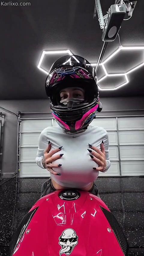 Karlixo Huge Tits Fat Ass Latina Bike Striptease