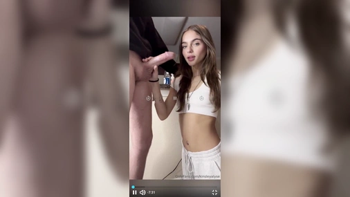 Kinsley Wyatt Giving Nice Blowjob