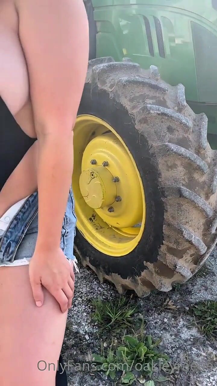 OakleyRaeee Naughty 3 Girl Tractor Wash