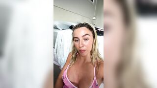 Rebecca McLeod - March Livestream With Try On Clothing