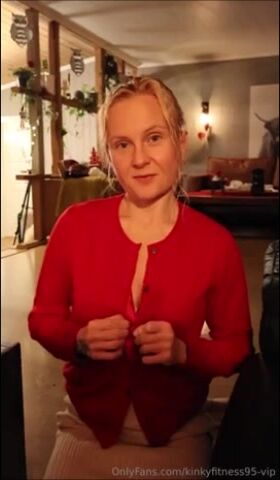 Norwegian Kinkyfitness95 Sucking Cock