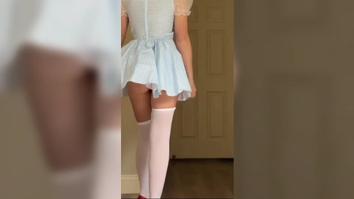 Haesicks Revealing Tight Pussy During Haul