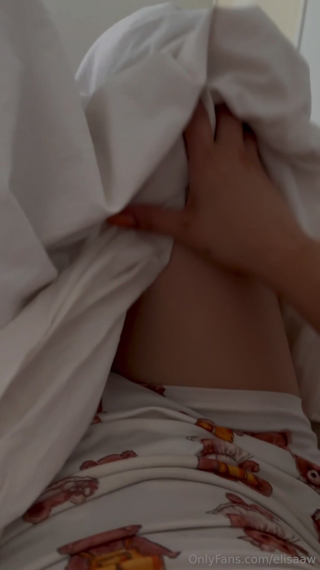 Finnish Elisaaw Bates in Bed