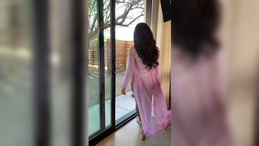 Erotic Medusa Outdoor Striptease With Pussy Close Up