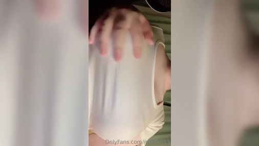 Imneko13 Flashing Big Tits On Cam