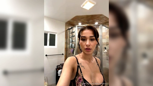 Isabella Urbzz Gets Ready For Shower