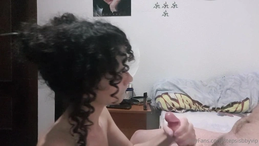 Justroommates Blowjob And Huge Facial