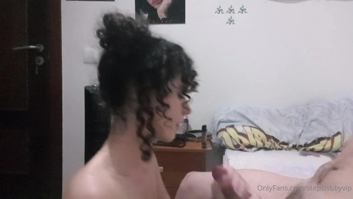 Justroommates Blowjob And Huge Facial