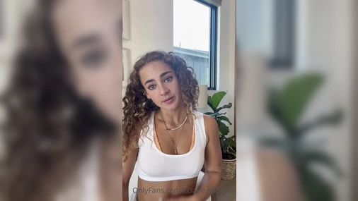 Claire Stone Booty Shake Close Up