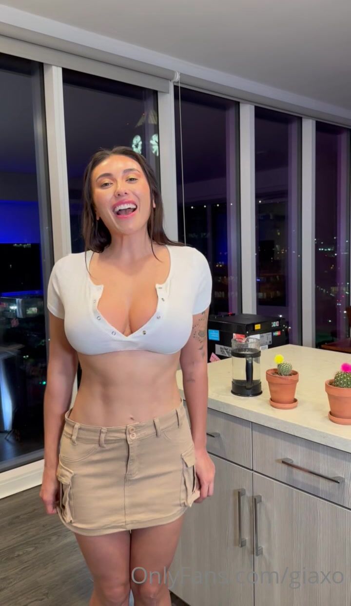 Giaxo In Wet Shirt