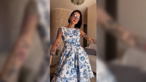 Sexy And Strict Lola Benvenutti