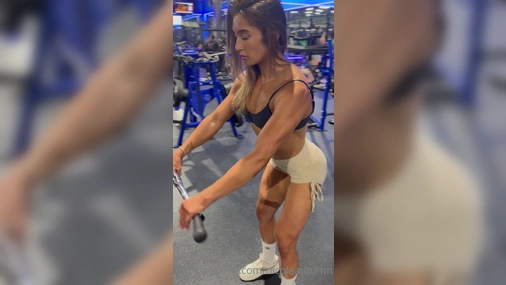 Nicole Autumn In The Gym