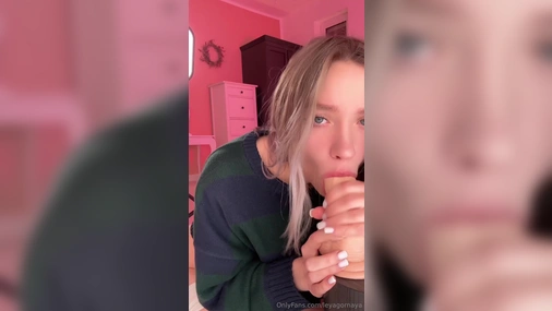 Leya Gornaya Sucking Dildo And Masturbating Tight Pussy Close Up