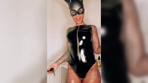 Norwegian Adultekra latex suit