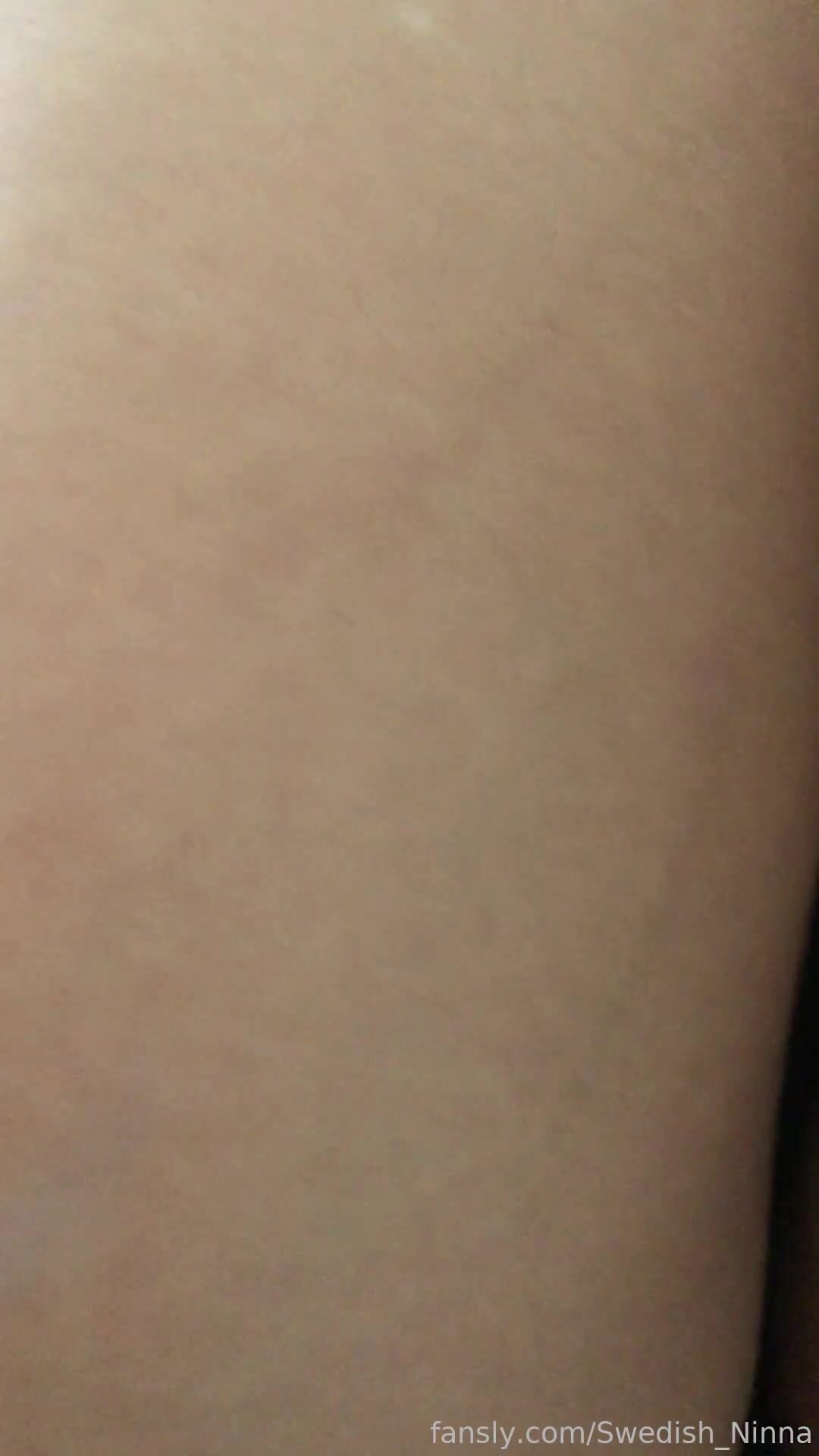 Swedish_ninna playing with herself until she squirts pt.3
