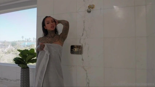 Swedish Cleopetra Full Nude Shower