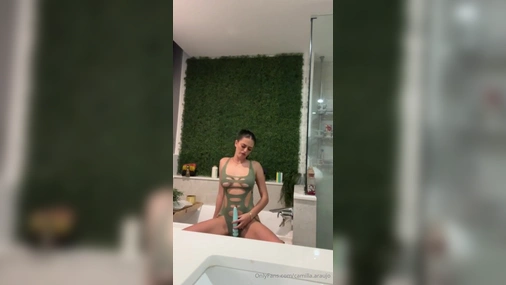 Camilla Araujo Flashing Tight Butthole