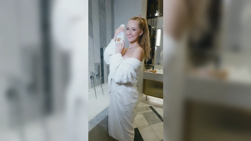 Little Polish Angel Playing In The Bathtub With Sex Toy