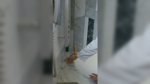 Little Polish Angel Playing In The Bathtub With Sex Toy