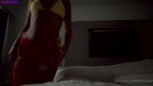 Swedish Babe Felicia Glans Pussy Play In Bikini