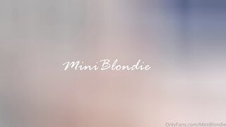 miniblondie gets fucked in yellow lingerie