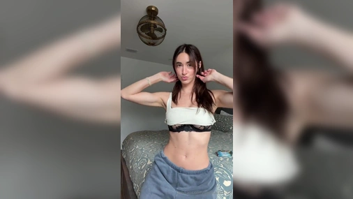 Natalie Roush - Casual Striptease On Livestream