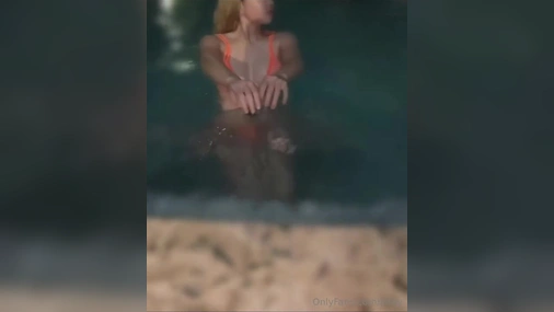 Lil Tay Teasing Petite Body In Pool