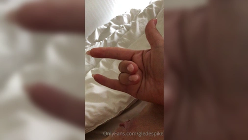 Norwegian Gledespike Playing with herself