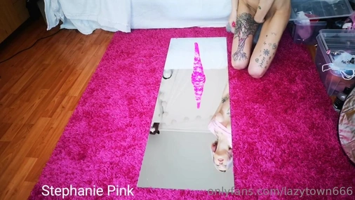 Norwegian alt girl rides tentacle