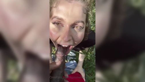 Super fem beauty sucking on a bbc