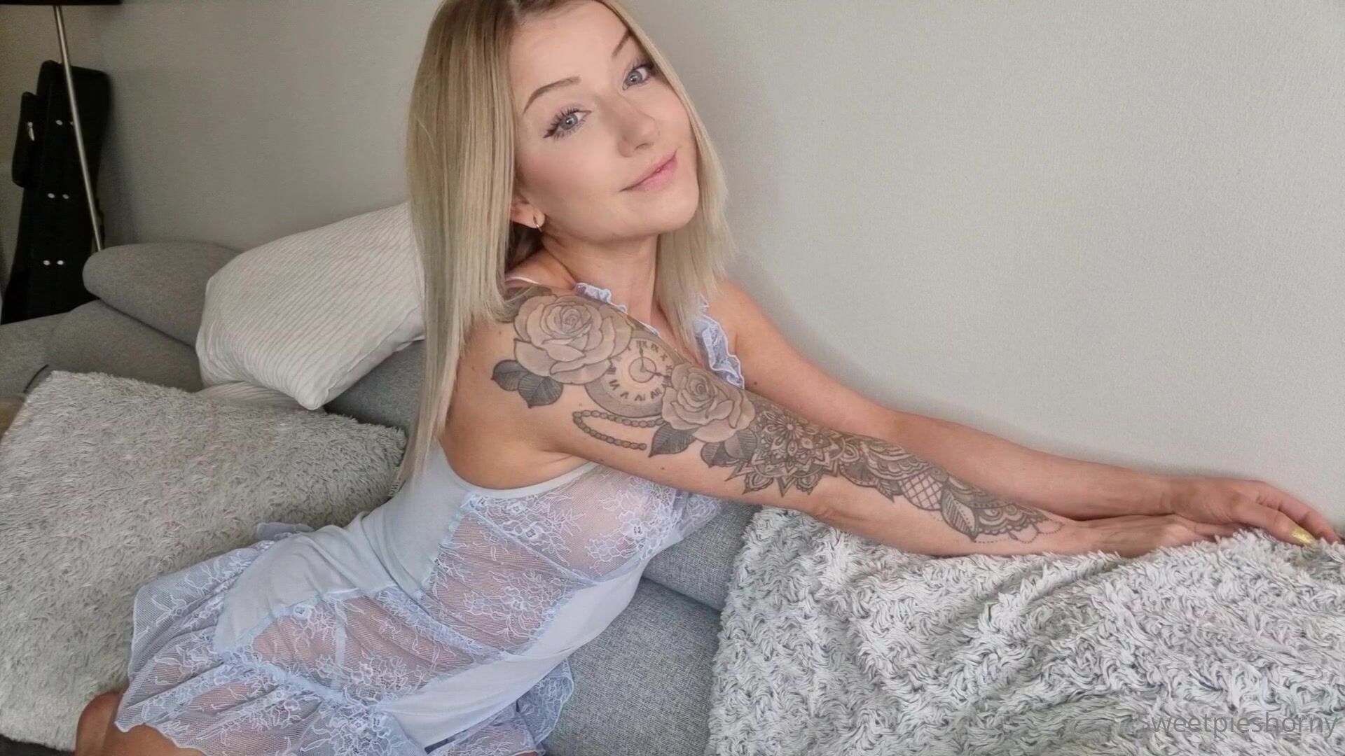 Sweetpieshorny sexy