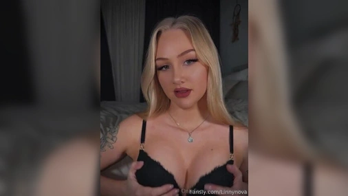 Swedish Linnynova Black Bra