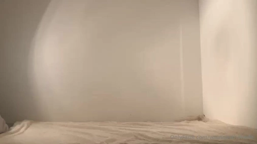 Finnish Youngesthotwife oiling up her body
