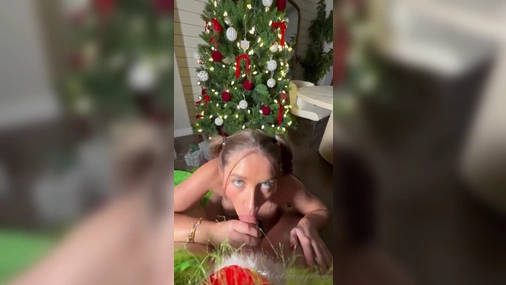 Skylarmaexo POV Deepthroating The Grinch Cock