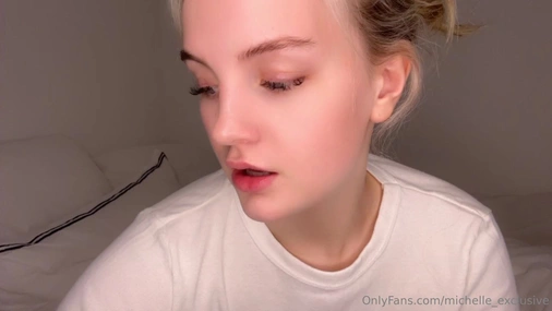 Norwegian michelle_exclusive Dildo Sucking And Flashing Ass