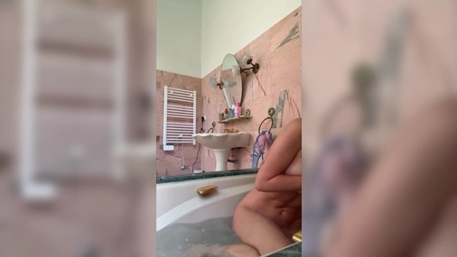 Anna Malygon Bathing Naked In Bathtub