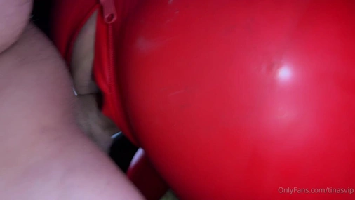 tinasvip riding dick in latex suite