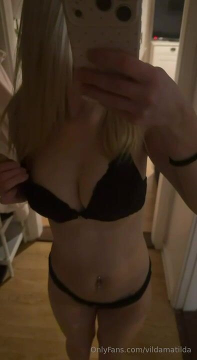 Swedish Vildamatilda teasing