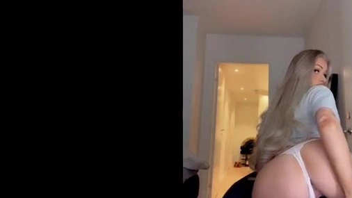 iselin fucking with dildo doggy