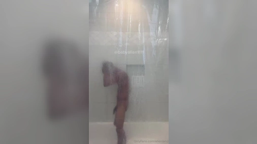 Baby Alien Fucking Slutty Baddie In Shower
