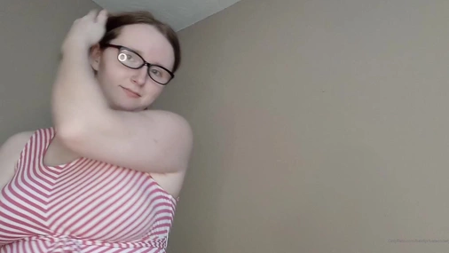 heidiprivatesociety- large lady show you ewerything, and a dildo in her asshole