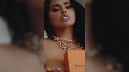 Abigail Ratchford Glamour In Sexy Dress