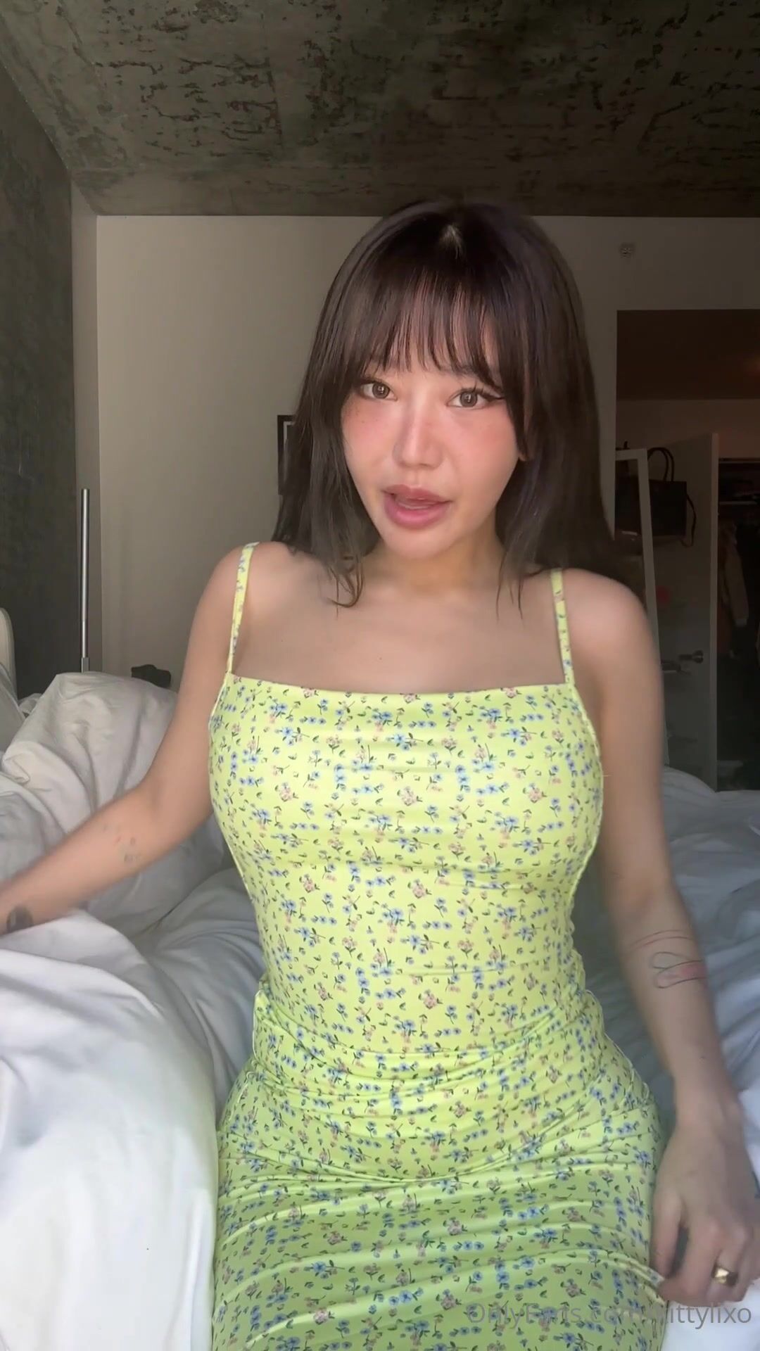 Kittylixo - Fucking Delicious Pussy with Dildo