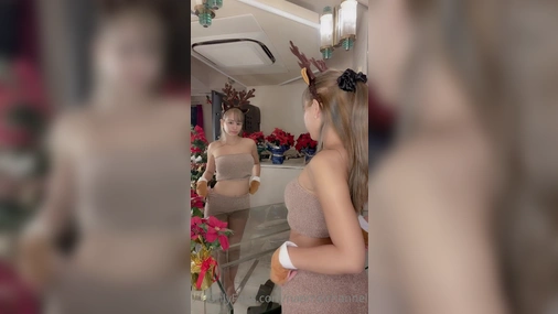 Merry Christmas With Naomiiichannel