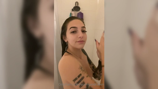 Ravengoeswild In The Shower