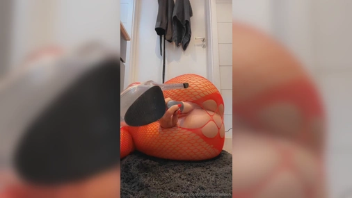 Iselin Michelsen Dildo Play in Bathroom